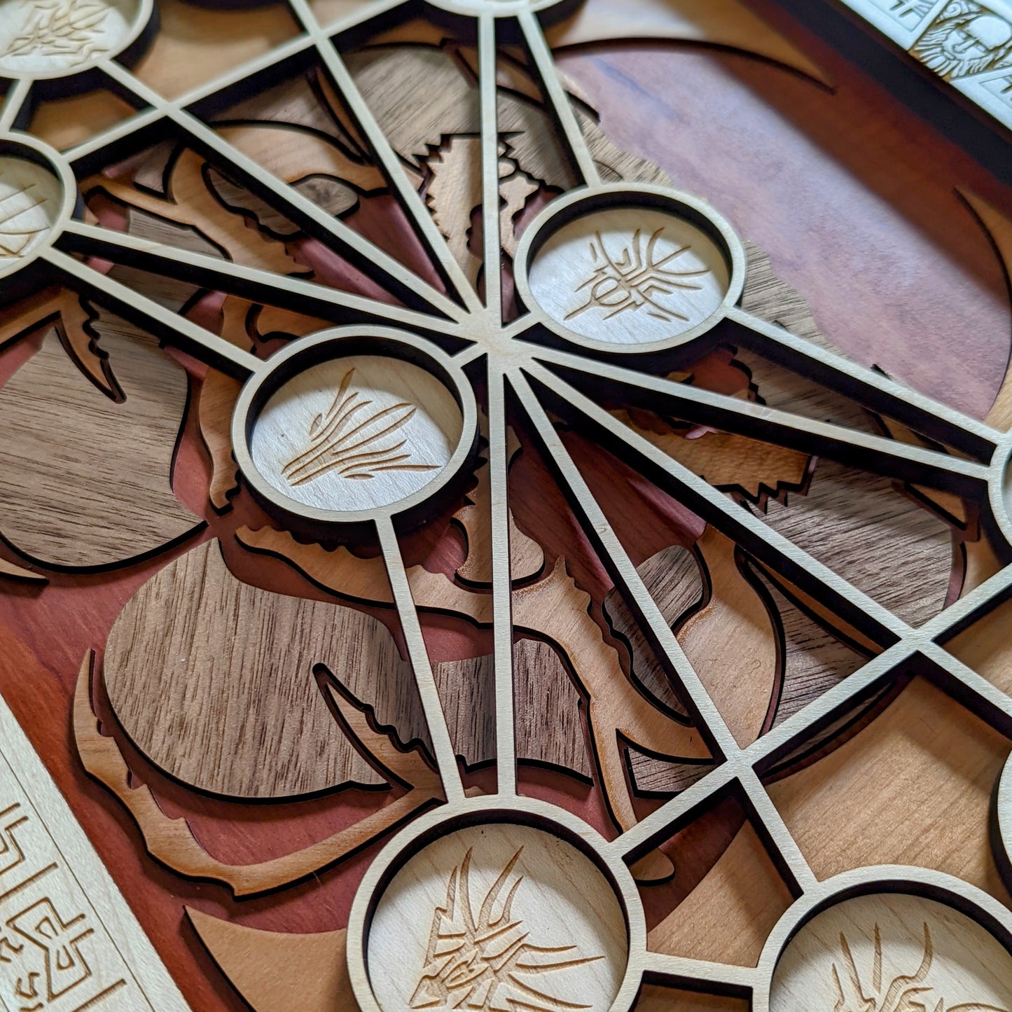 The Eye of Stormlight & Wit Box Wooden Challenge Coin Display based on The Way of Kings by Brandon Sanderson and Original Double Eye of The Almighty Art by Isaac Stewart