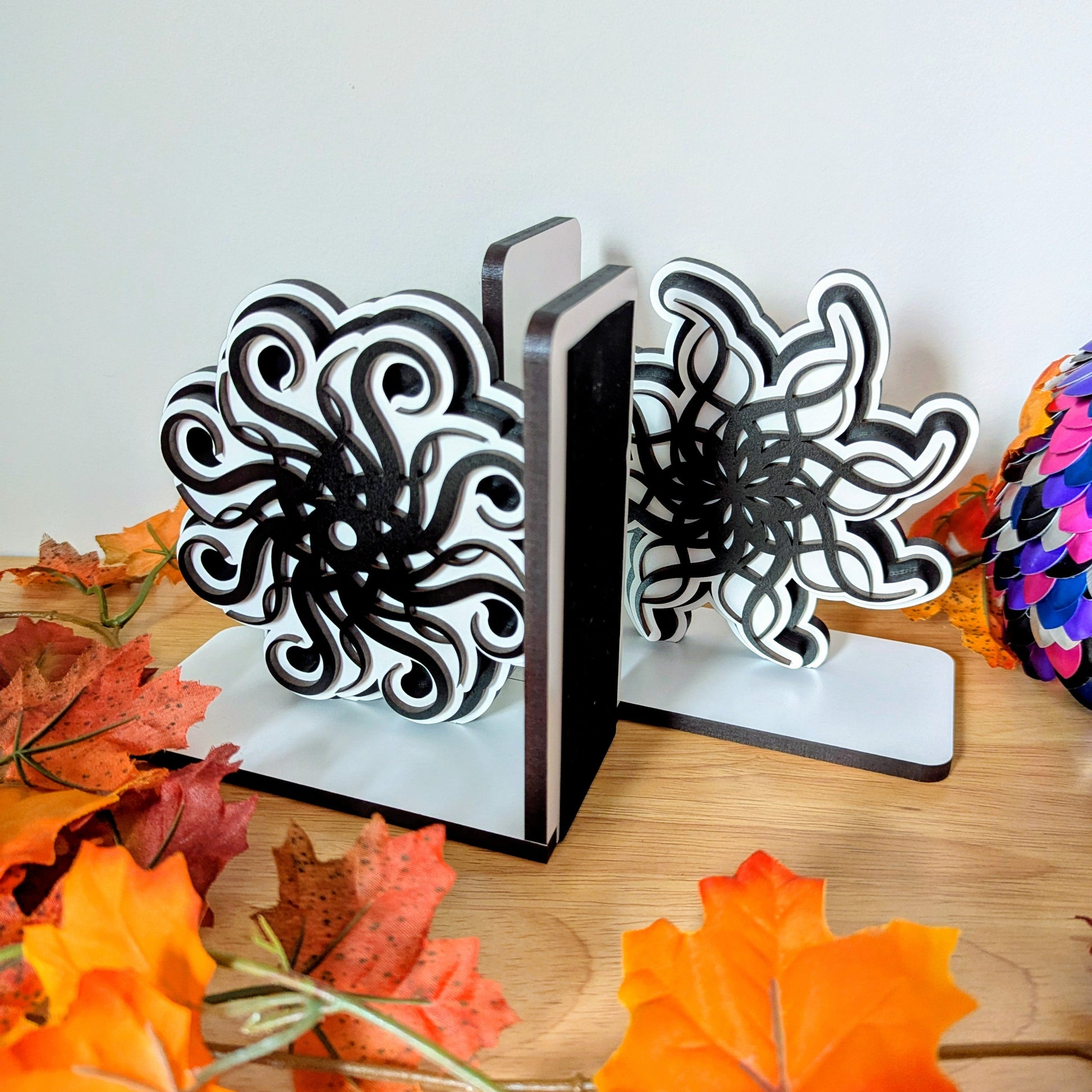 wooden bookends inspired by lightweaver cryptics spren shadesmar from brandon sanderson stormlight archive